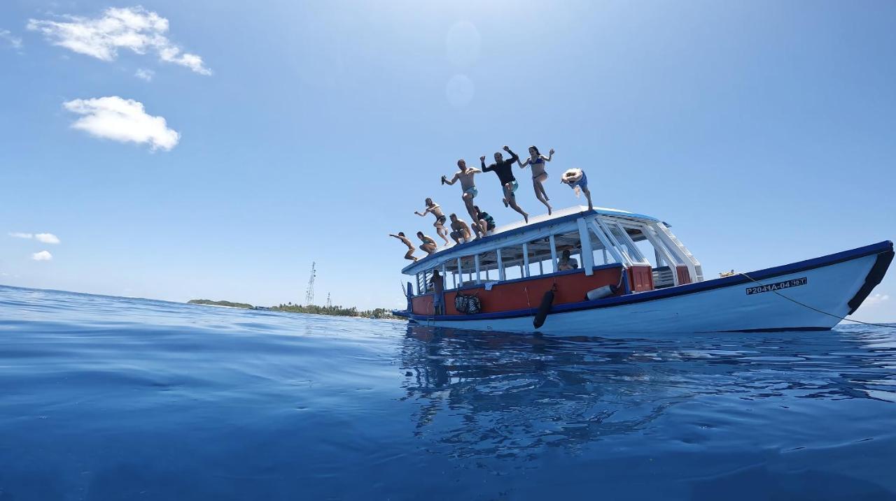 Hotel Surf Yoga Camp Thulusdhoo Esterno foto